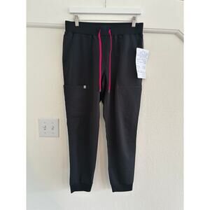 NWT Fabletics Womens Medium Short On Call Scrub Joggers Black READ